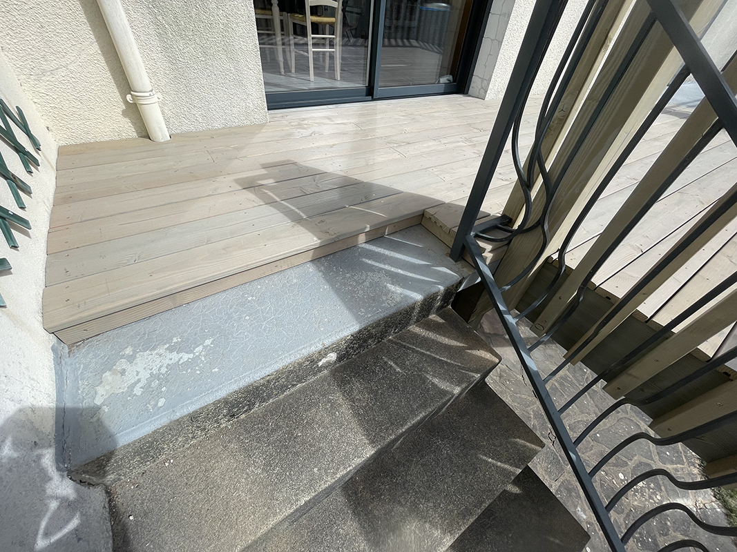 Agrandissement de balcon en douglas